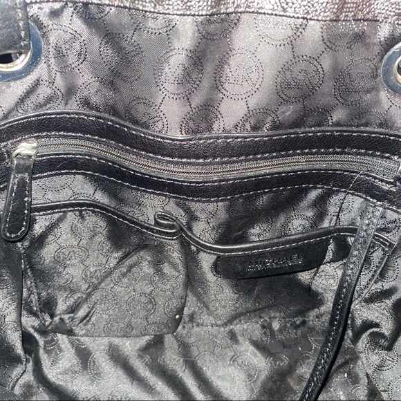 Vintage Michael Kors leather shoulder bag.. - Picture 6 of 13